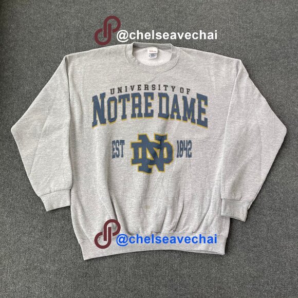 University of Notre Dame Sweatshirt Notre Dame Fighting Irish football Shirt tee - Picture 1 of 4